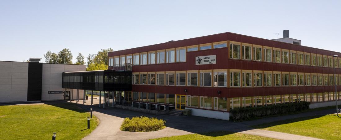 Børstad ungdomsskole. Foto: Lars Martin Bøe